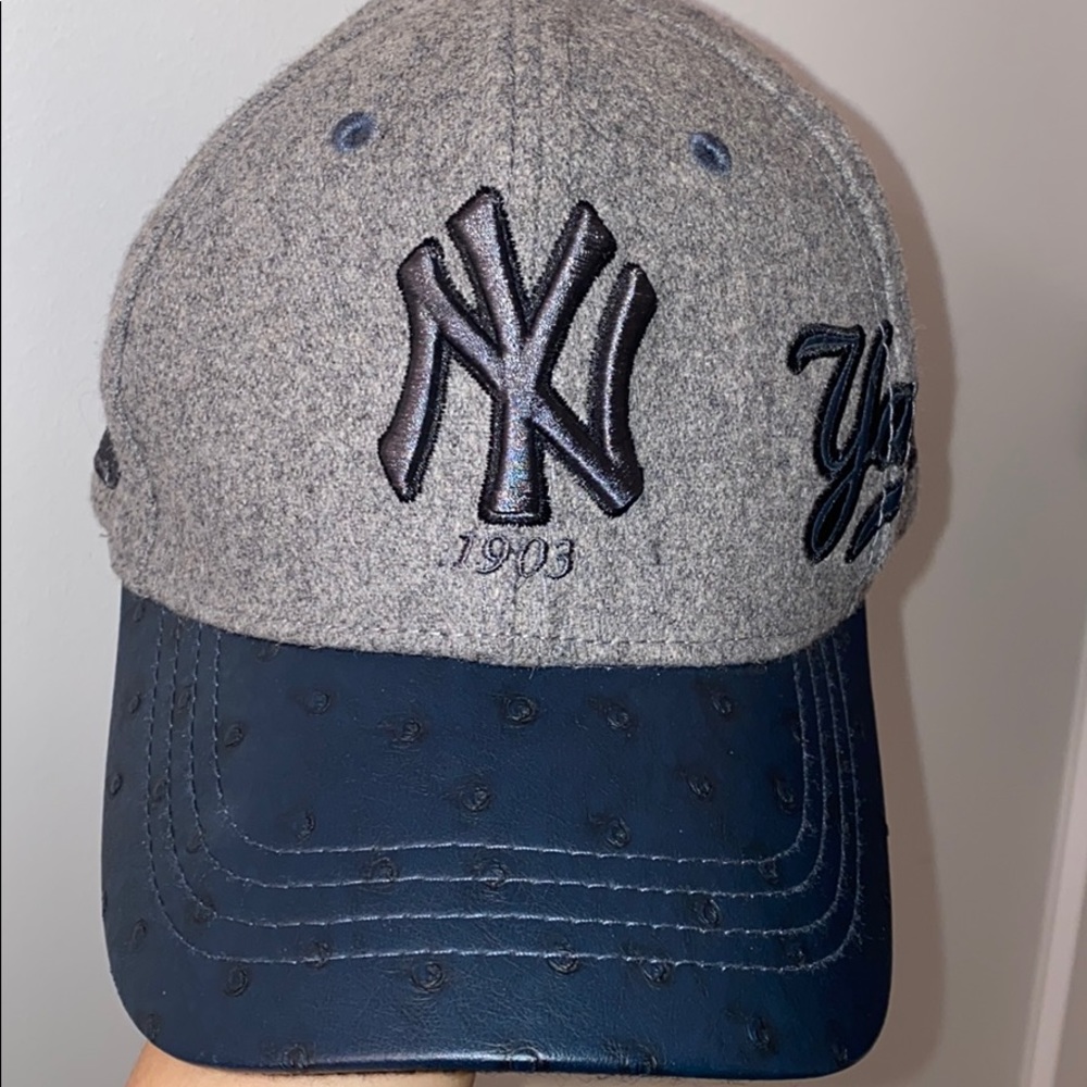 New York Yankees hat